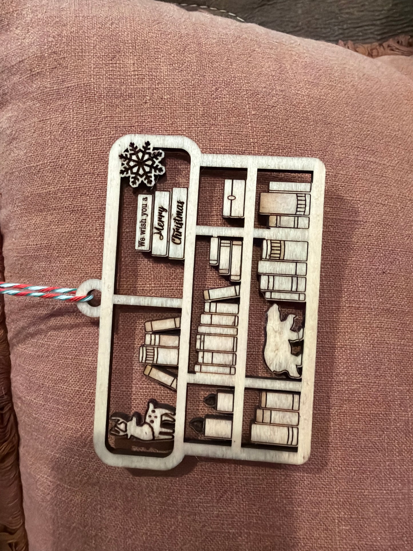 Bear Bookshelf Ornament (Rectangle)